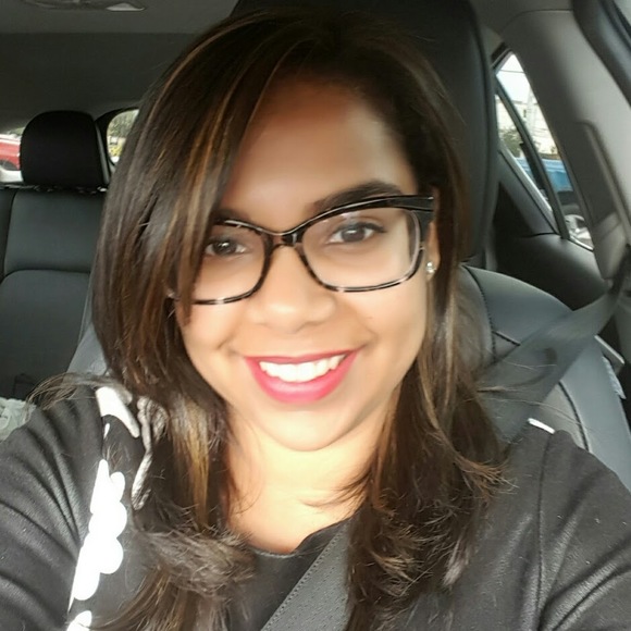 Meet your Posher, Coral - Picture 1 of 1